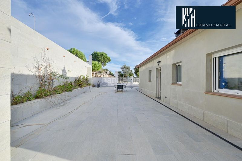Foto d25f1234-1d5c-4c1f-a5c9-d3a5700bbdd7. Xalet amb aparcament piscina a Lloret Residencial - Montlloret Lloret de Mar