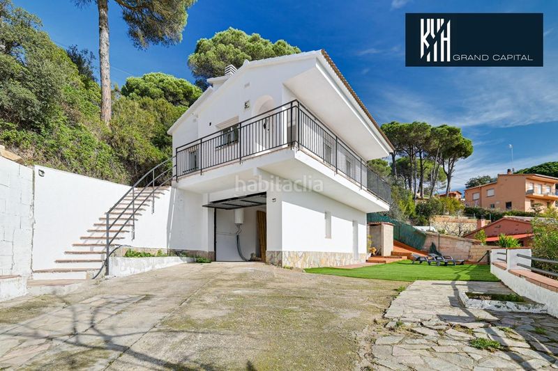 Foto 2af5a0b6-d040-4c2f-b630-f7154261d478. Casa amb aparcament a Aiguaviva Parc Vidreres