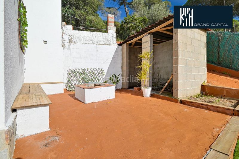 Foto cc94d114-8e94-4de9-bf12-ef625c74265f. Casa amb aparcament a Aiguaviva Parc Vidreres