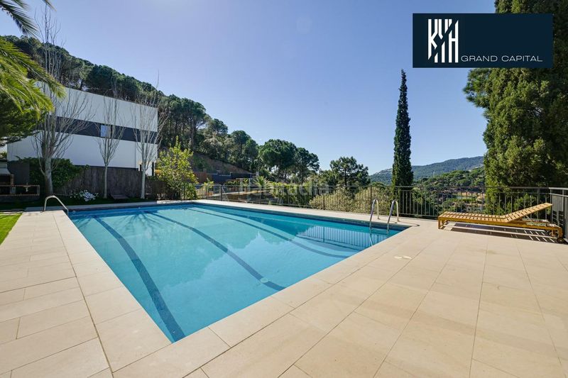 Foto cc9a1e7f-e4f6-46a1-bab9-9883827ba339. Xalet amb calefacció piscina a Canyelles Lloret de Mar