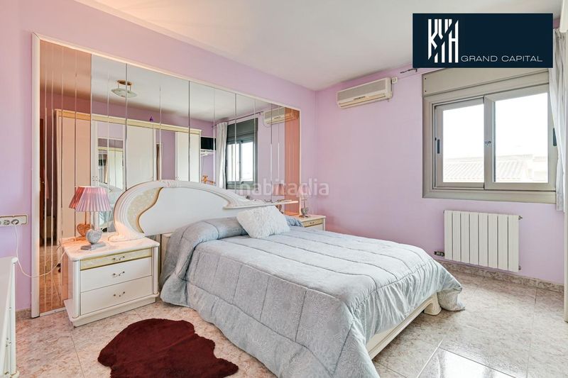 Foto 1f84fd76-9d0c-4374-8db0-827335db69fd. Casa amb aparcament a Sils