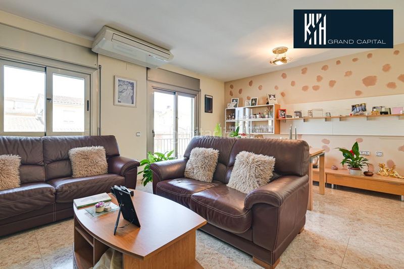 Foto 561b5f15-bede-4804-bcb8-81ef72900023. Casa amb aparcament a Sils