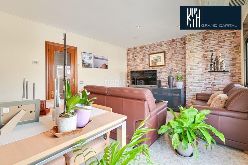 Foto bd6f1972-e5de-4f47-8596-e2efc3dfb914. Casa amb aparcament a Sils