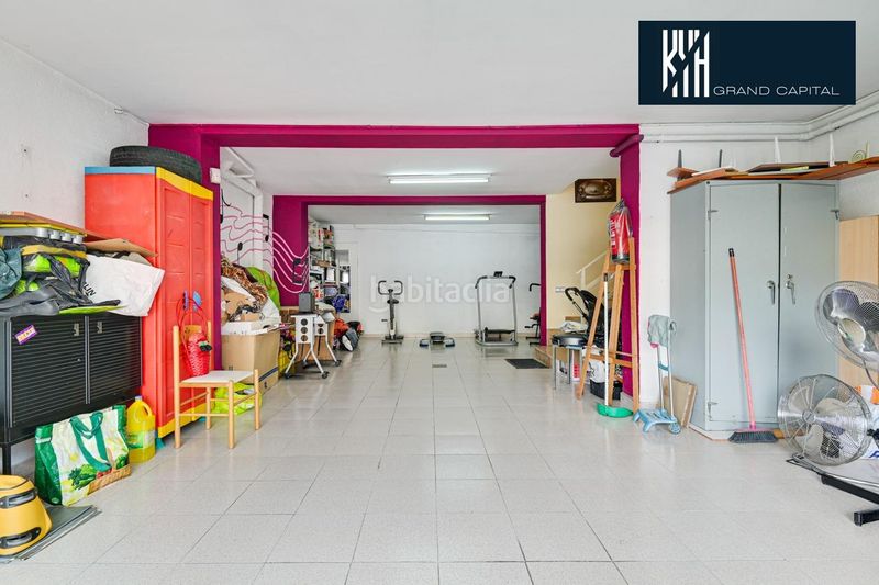 Foto d85869f8-2013-4f9a-8e10-23f98b3da0cb. Casa amb aparcament a Sils