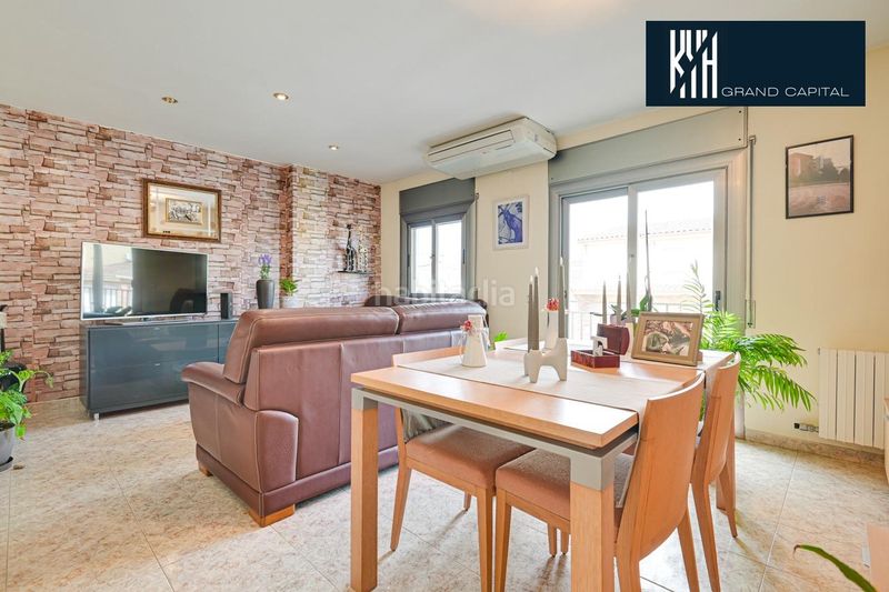 Foto eeca400d-4788-42ae-9389-0d9279ee8ee1. Casa amb aparcament a Sils