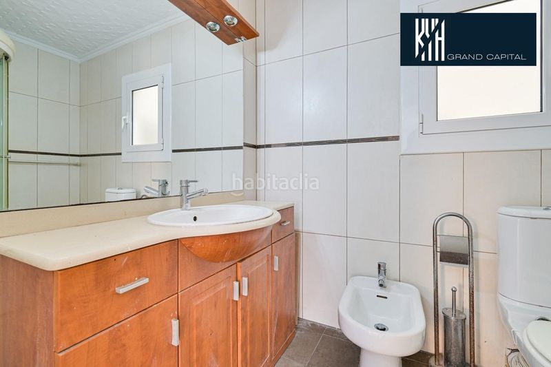 Foto 5ee9f3df-9382-42cb-961f-e2d54995be0a. Pis a Sant Narcis Girona