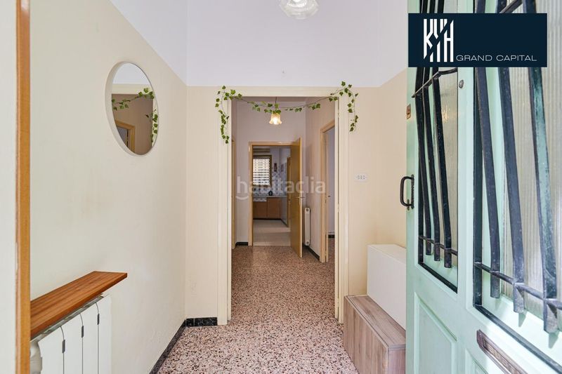 Foto 8b0b887a-5376-4195-a5ce-31aa36904d28. Planta baixa amb calefacció a Barri Vell Salt