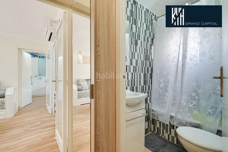 Foto e5d7c184-e6d8-4610-bda8-138eb0c8b988. Pis amb calefacció a Centre Salt
