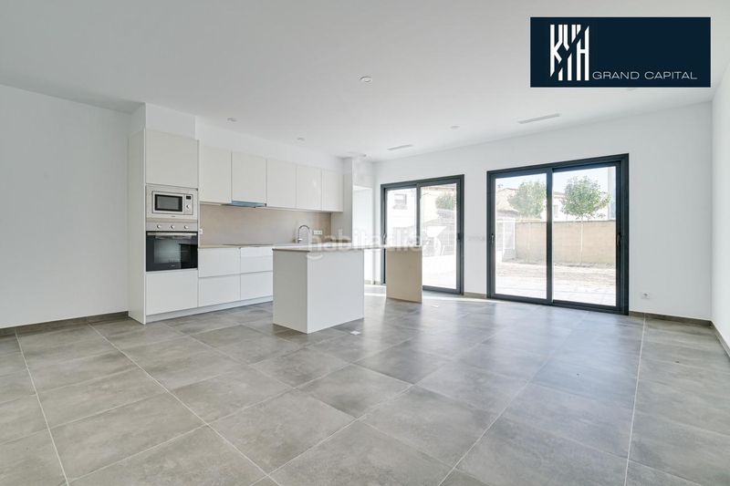 Foto 739f9c9c-26fb-470a-bd02-4d46a9d9ab02. Casa adossada amb aparcament a Sils