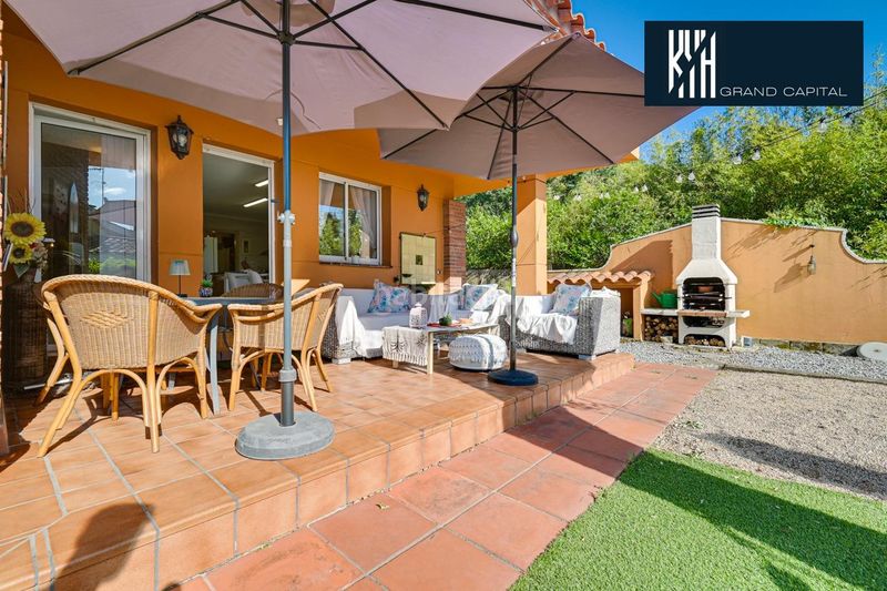 Foto 5b91b683-e2fd-435d-a12a-f008cea98ffe. Casa amb calefacció piscina a Centre Vidreres