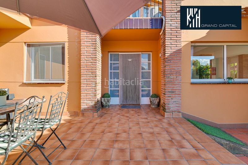 Foto e49ad4b6-c66e-4fb8-a11f-658a6919c7dc. Casa amb calefacció piscina a Centre Vidreres