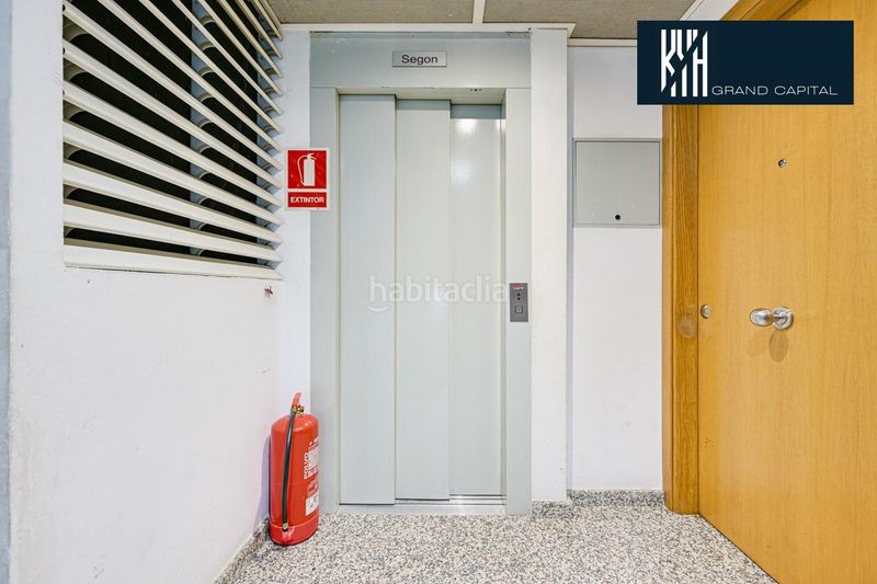 Foto d340d37a-8676-4b3e-8bbc-d311fe52e73c. Dúplex amb calefacció a Barri dels Escriptors Salt
