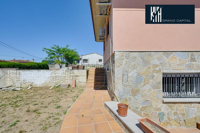 Foto 9144ded1-dc3d-4f7d-9b7c-7c595801f29e. Casa amb calefacció aparcament piscina a Caldes de Malavella