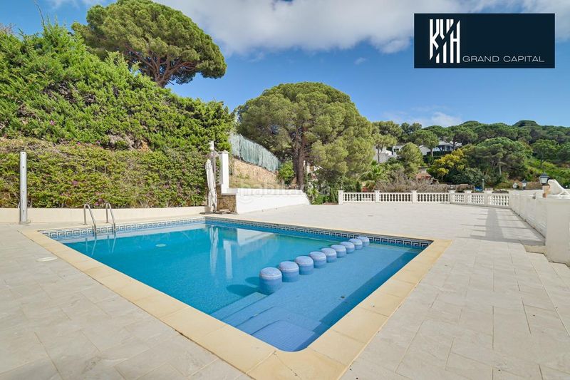 Foto 00867378-6184-492a-a616-945c7241c379. Casa amb calefacció aparcament piscina a Canyelles Lloret de Mar