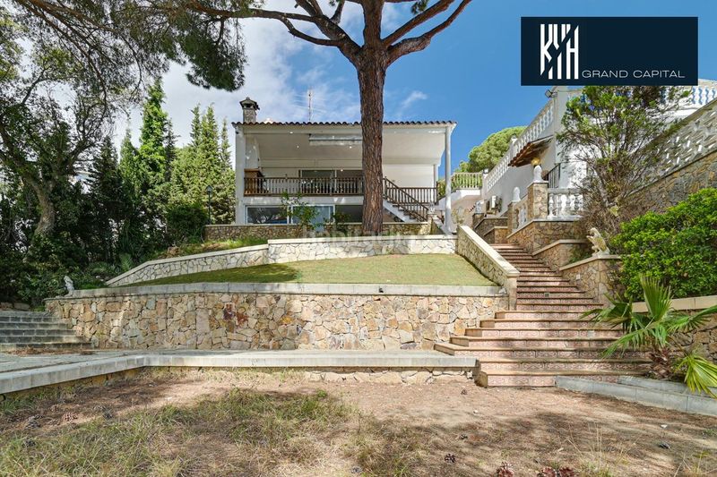 Foto 3553d5ca-5ab0-46c9-a49b-08ac813036af. Casa amb calefacció aparcament piscina a Canyelles Lloret de Mar
