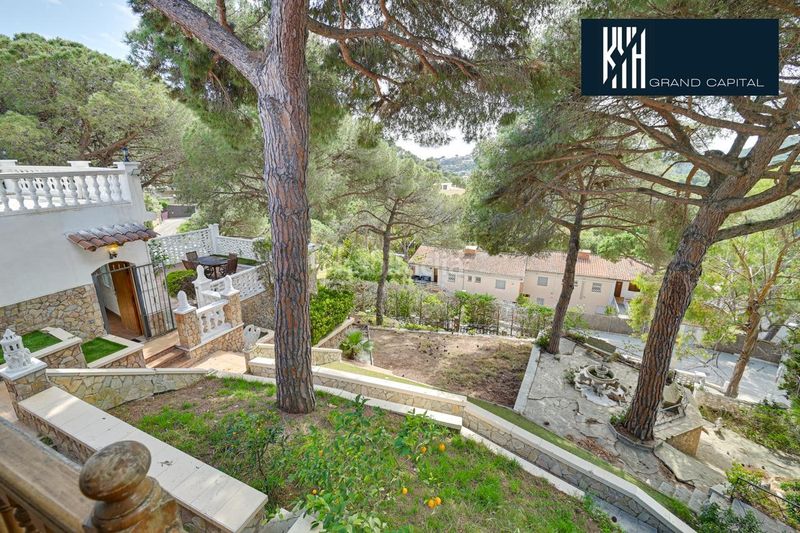 Foto 72c25a2a-794e-4f13-ac86-af3704bd9afa. Casa amb calefacció aparcament piscina a Canyelles Lloret de Mar
