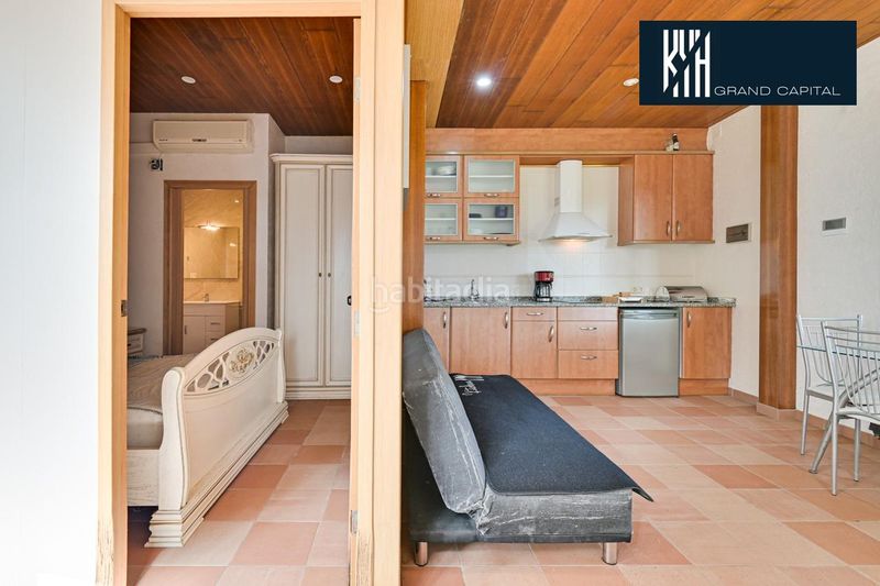 Foto a87d6a49-212e-46f7-8b68-8e3c58c9db70. Casa amb calefacció aparcament piscina a Canyelles Lloret de Mar