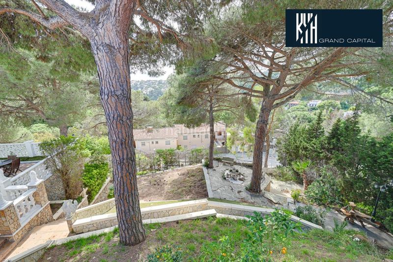 Foto c77588a5-0405-49ab-b046-23711b3eb886. Casa amb calefacció aparcament piscina a Canyelles Lloret de Mar