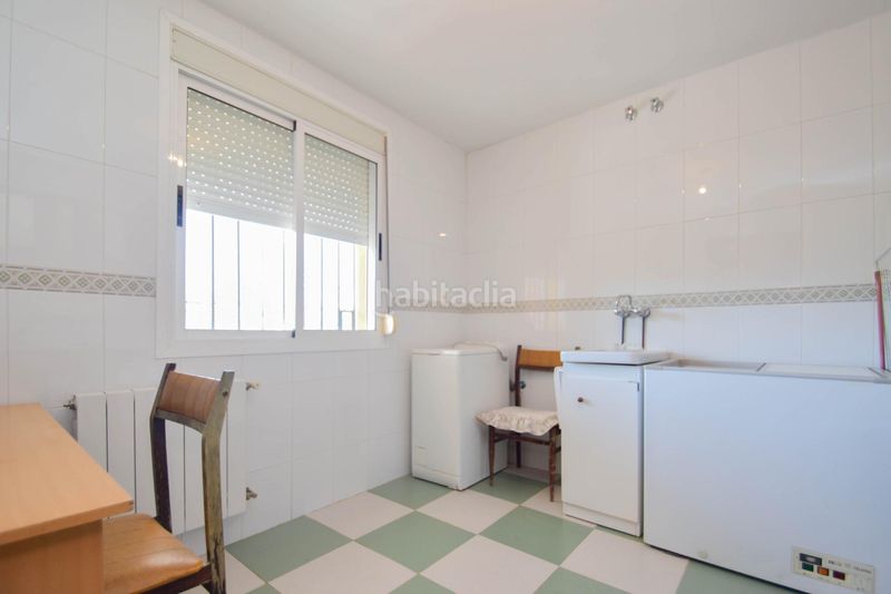 Foto 98a4f5f0-2807-40a0-865f-623dbef8129f. Casa a Cájar