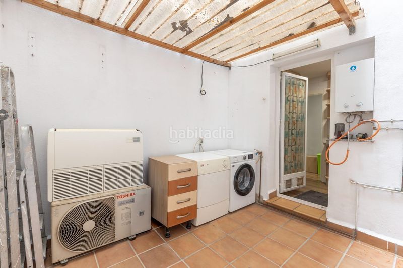 Foto f69b675e-2929-4281-847f-23f1b011d77f. Pis amb aparcament a Pulianas