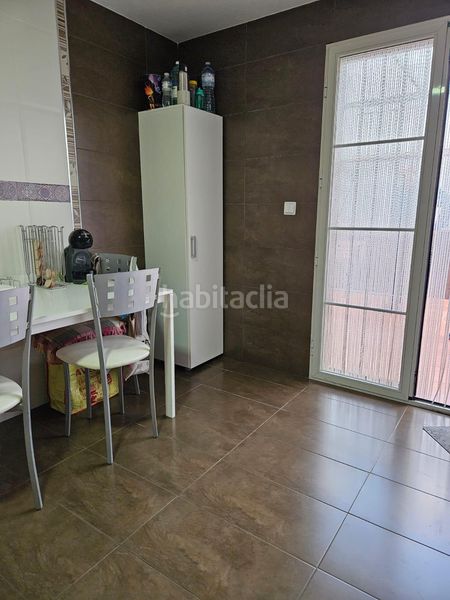 Foto 2f4ab1f5-9a83-4713-8c7d-3fd355439c90. Casa amb aparcament a Santa Fe