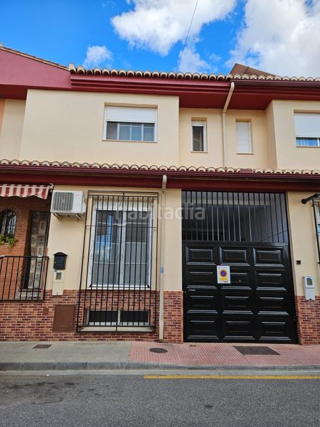 Foto 6fc4abca-bcbb-4c0f-ba34-5fe8752c68d4. Casa amb aparcament a Santa Fe