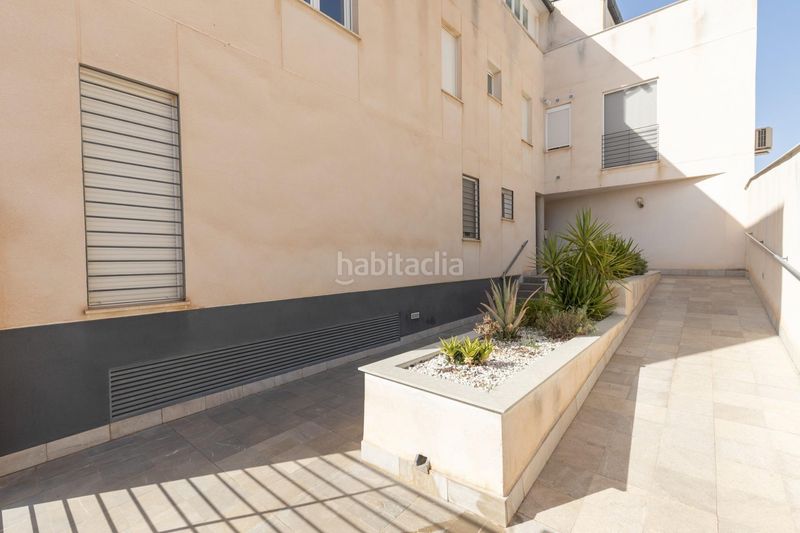 Foto ca8af8cf-7cec-49ba-939b-789b9b62f3c7. Pis a Altos de la Zubia Zubia (La)