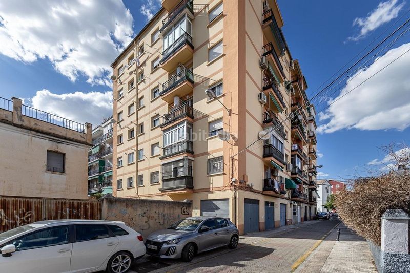 Foto f01d7aad-2760-48c2-8ef1-0debd5802c4d. Pis a Barrio de Zaidín Granada