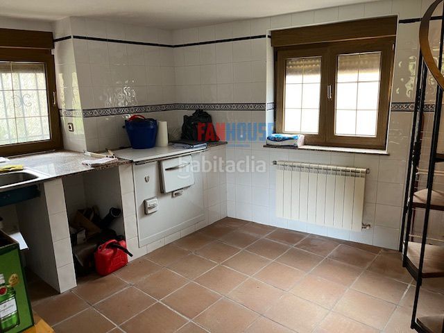 Foto 98d3db39-1d22-49f6-b81d-b41f0f7dfd05. Casa amb calefacció aparcament a Parroquias suroccidentales Villaviciosa