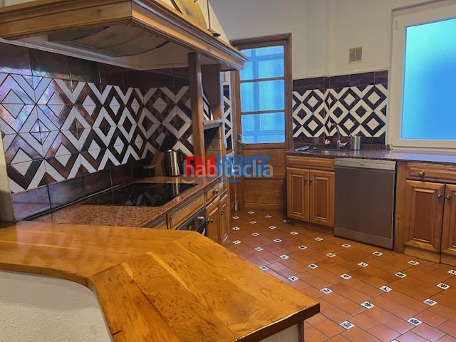 Foto a5f706b4-7b26-4650-aa50-281d2a3ced04. Flat with heating in Centro Gijón