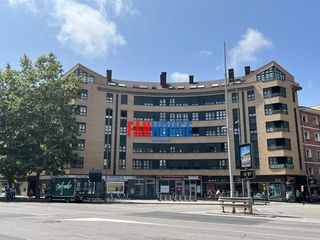 Penthouse  Príncipe de asturias. Atico en venta en la calzada, 2 dormitorios.