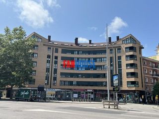 Penthouse  Príncipe de asturias. Atico en venta en la calzada, 2 dormitorios.