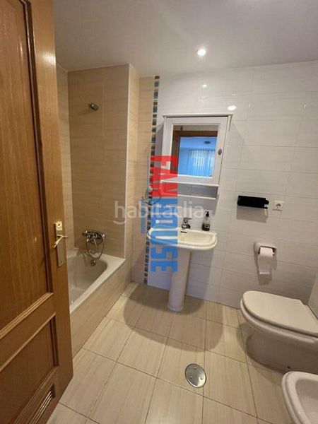 Foto f6788015-422e-4326-8831-5eacc61323cc. Rent flat with heating parking in Viesques Gijón