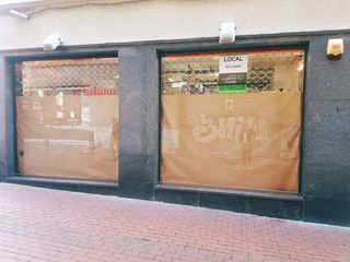 Lloguer Local Comercial  Carrer de gaudí. Local en alquiler en pleno centro de terrassa de 160 m²