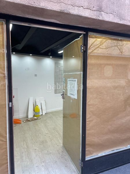 Foto a62bbcb4-f1b8-41d2-909b-564fa1c26cd4. Lloguer local comercial a Barri del Centre Terrassa