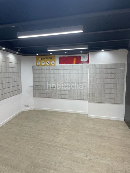 Foto d9aa4584-0a1b-4ec9-8712-bd91e234e175. Lloguer local comercial a Barri del Centre Terrassa