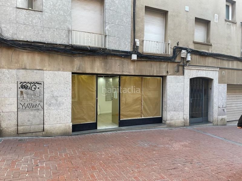 Foto f4fbff97-d6e7-4e7e-b852-e20075b1e61d. Lloguer local comercial a Barri del Centre Terrassa