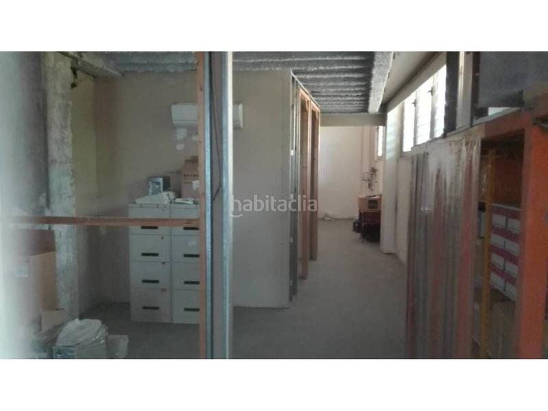 Foto 4ba592e3-f56c-4e37-a916-65031c877551. Lloguer local comercial a Barri del Centre Terrassa