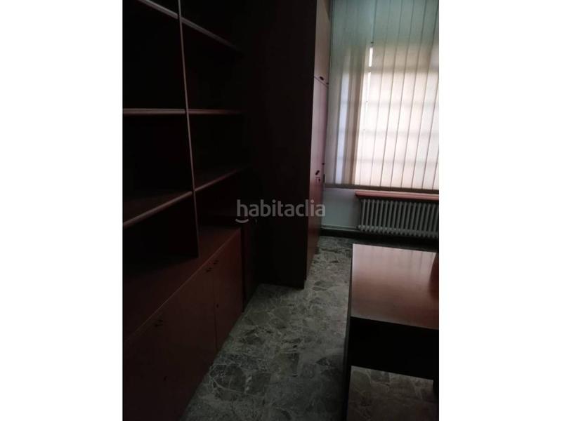 Foto 0e9077fd-25ec-460b-b7f1-d980d04b5b48. Location local commercial dans carrer d'alexander bell 91 dans Terrassa