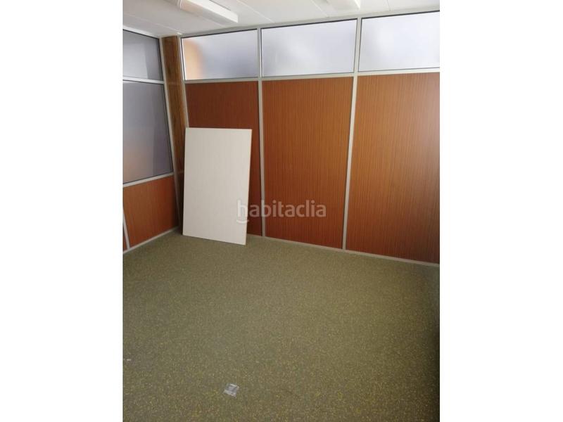 Foto 1c354833-cfa8-42d6-80cf-7512c87ec5a4. Location local commercial dans carrer d'alexander bell 91 dans Terrassa