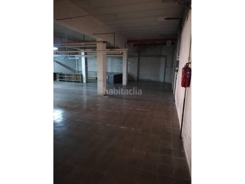 Foto 97c3ffdf-8df5-4614-8229-00a24e9d1a66. Location local commercial dans carrer d'alexander bell 91 dans Terrassa