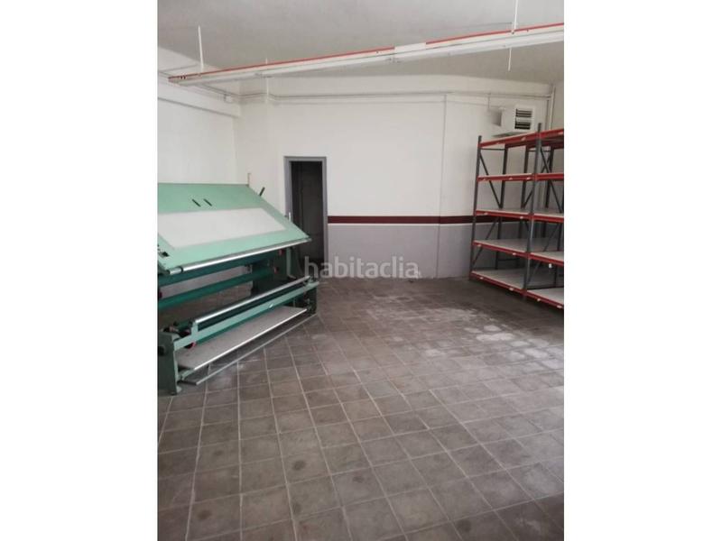 Foto c84bd2e7-3c97-4c38-aa49-992d800175e4. Location local commercial dans carrer d'alexander bell 91 dans Terrassa