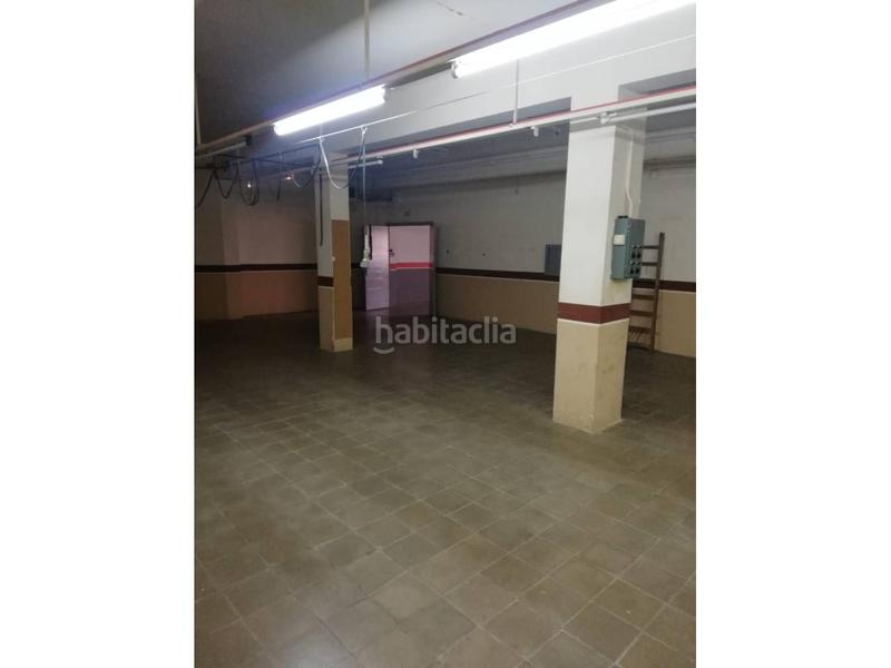 Foto e663acf7-eaf5-4070-a00b-b4c0b48a8278. Location local commercial dans carrer d'alexander bell 91 dans Terrassa