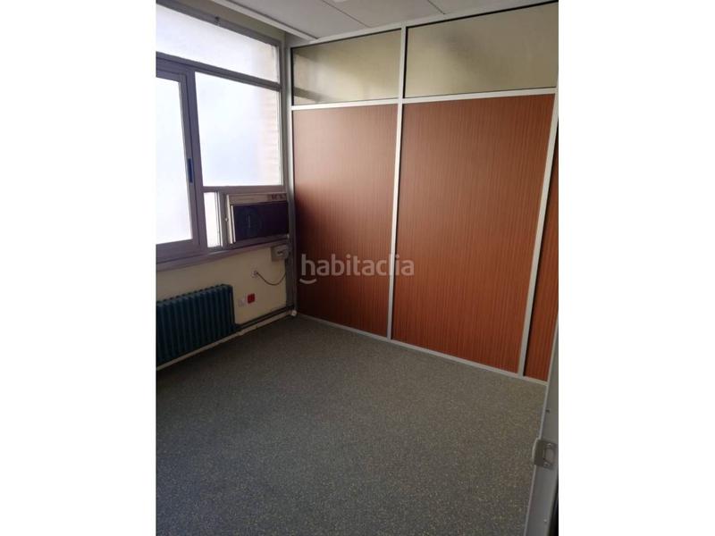 Foto 95ee65bb-ac30-458f-ab76-9599cbc554a9. Rent business premise in carrer d'alexander bell 91 in Terrassa