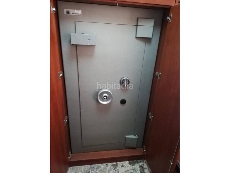 Foto c0f0a001-7e8e-4ca8-aa01-ab716368ec05. Rent business premise in carrer d'alexander bell 91 in Terrassa