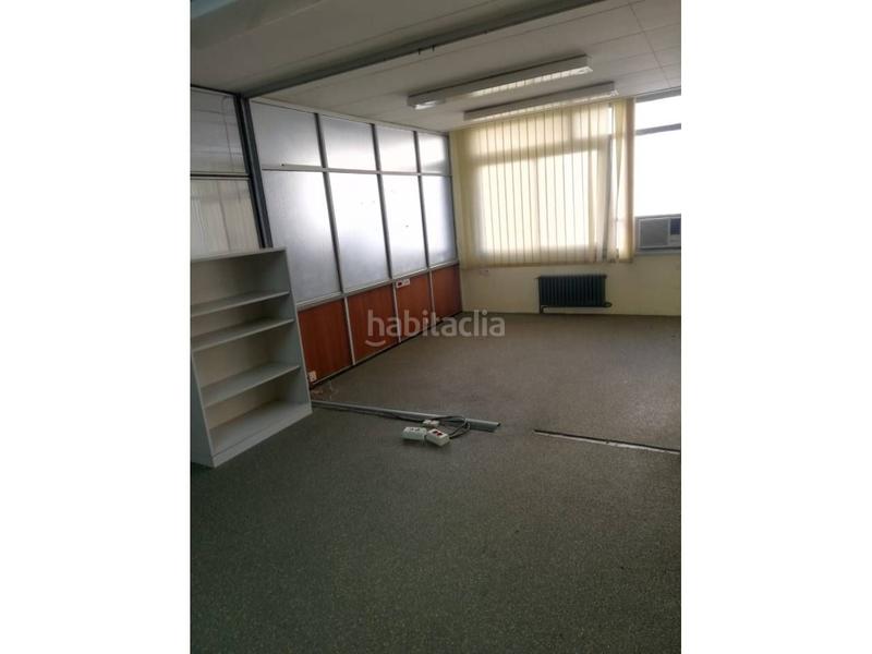 Foto ea27039f-233b-4c5b-b1bd-35f17ea8e9f1. Rent business premise in carrer d'alexander bell 91 in Terrassa