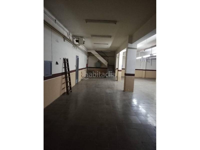 Foto f1269a46-a904-4220-8918-7b05c8e4da23. Rent business premise in carrer d'alexander bell 91 in Terrassa