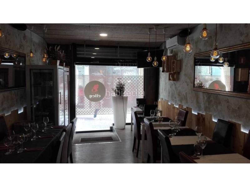 Foto 53cd4c93-cac7-4478-bf27-f75332472ddc. Transfer business premise with heating in Barri del Centre Terrassa