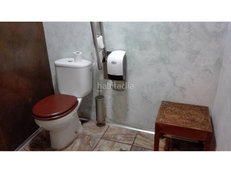 Foto f6010434-e9c3-4255-8887-fa7eda03f832. Transfer business premise with heating in Barri del Centre Terrassa