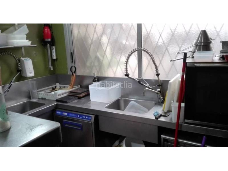 Foto 79b4271a-a531-404e-9dbf-d4675a739e6c. Trapasso locale commerciale con riscaldamento in Barri del Centre Terrassa